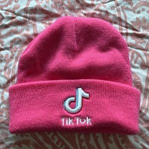 TIKTOK PINK BEANIE &👛SOFT PLASTIC WATERPROOF ZIPPERED PINK